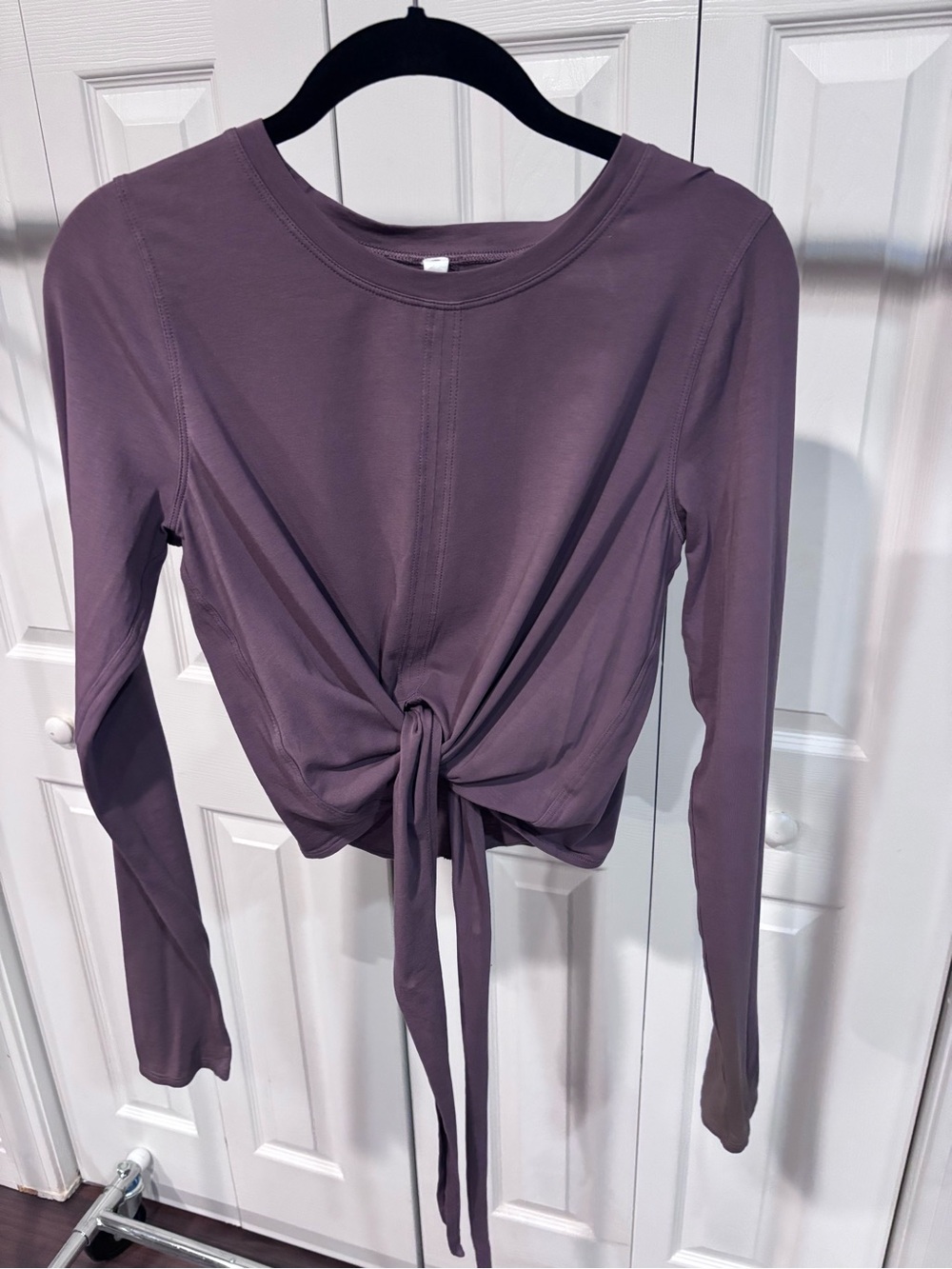 lululemon athletica Mauve Tie-Front Long Sleeve Crop Top